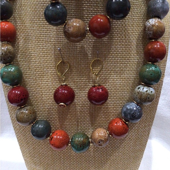 Tribal Earth Toned Colorful Beaded Necklace, Bracelet, and Earring Set - Picture 5 of 14